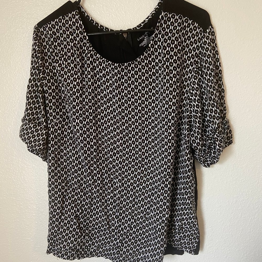 White and Black Patterned Short Sleeve Top